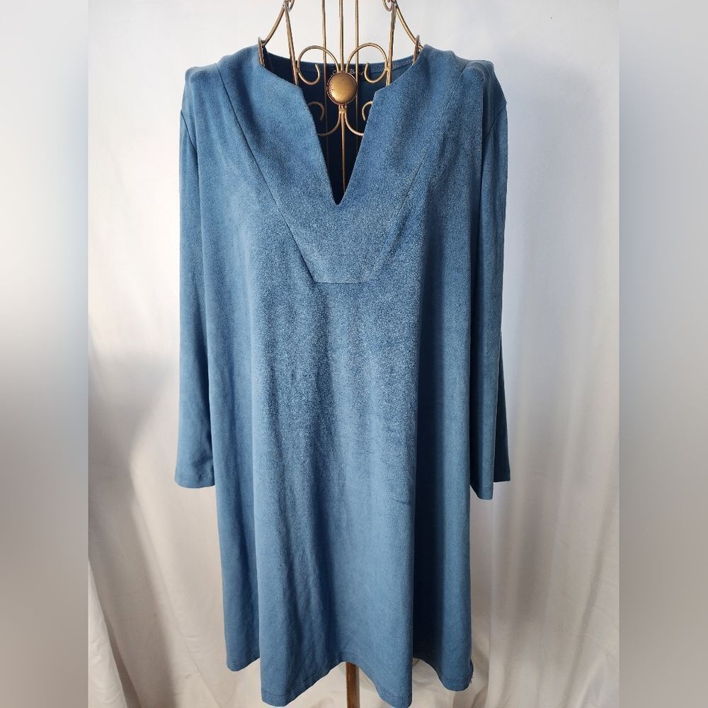 Blue Slinky Suede Feel 3/4 Sleeve V Neckline Tunic Size M